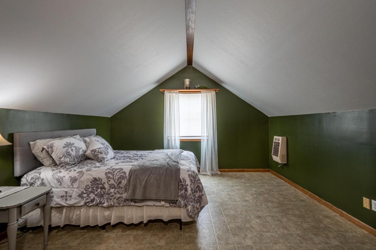 ミラーズバーグ Weaver Ridge Manorヴィラ エクステリア 写真