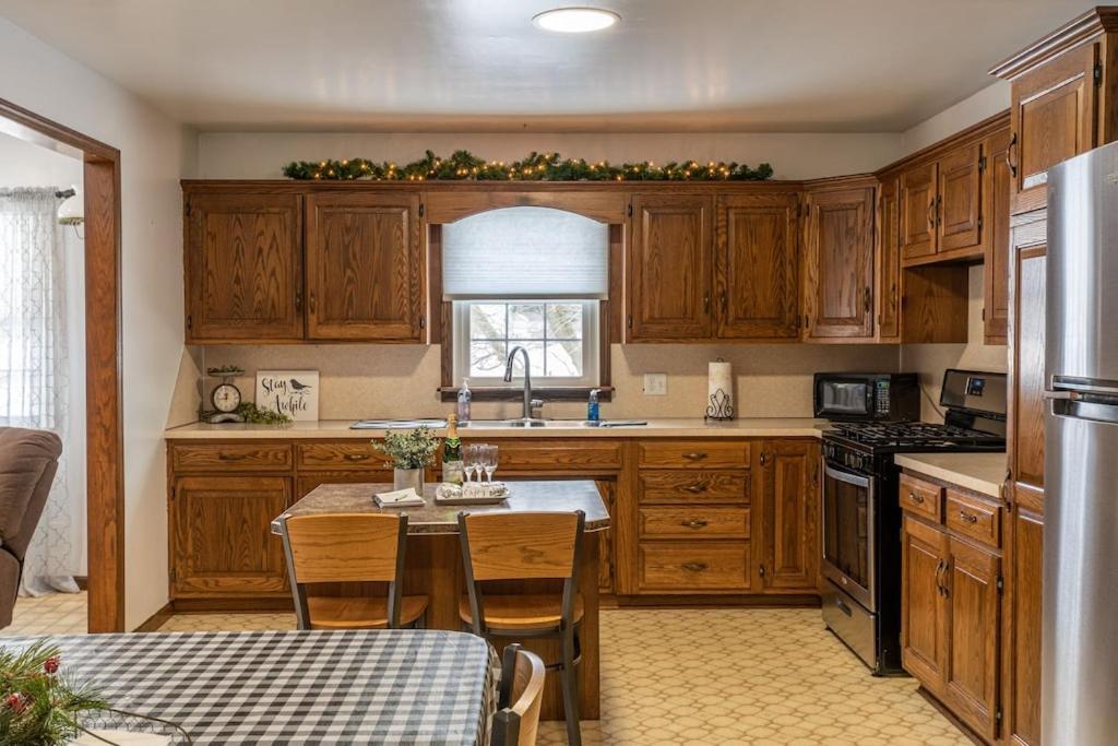 ミラーズバーグ Weaver Ridge Manorヴィラ エクステリア 写真