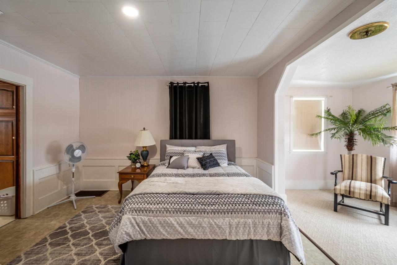 ミラーズバーグ Weaver Ridge Manorヴィラ エクステリア 写真