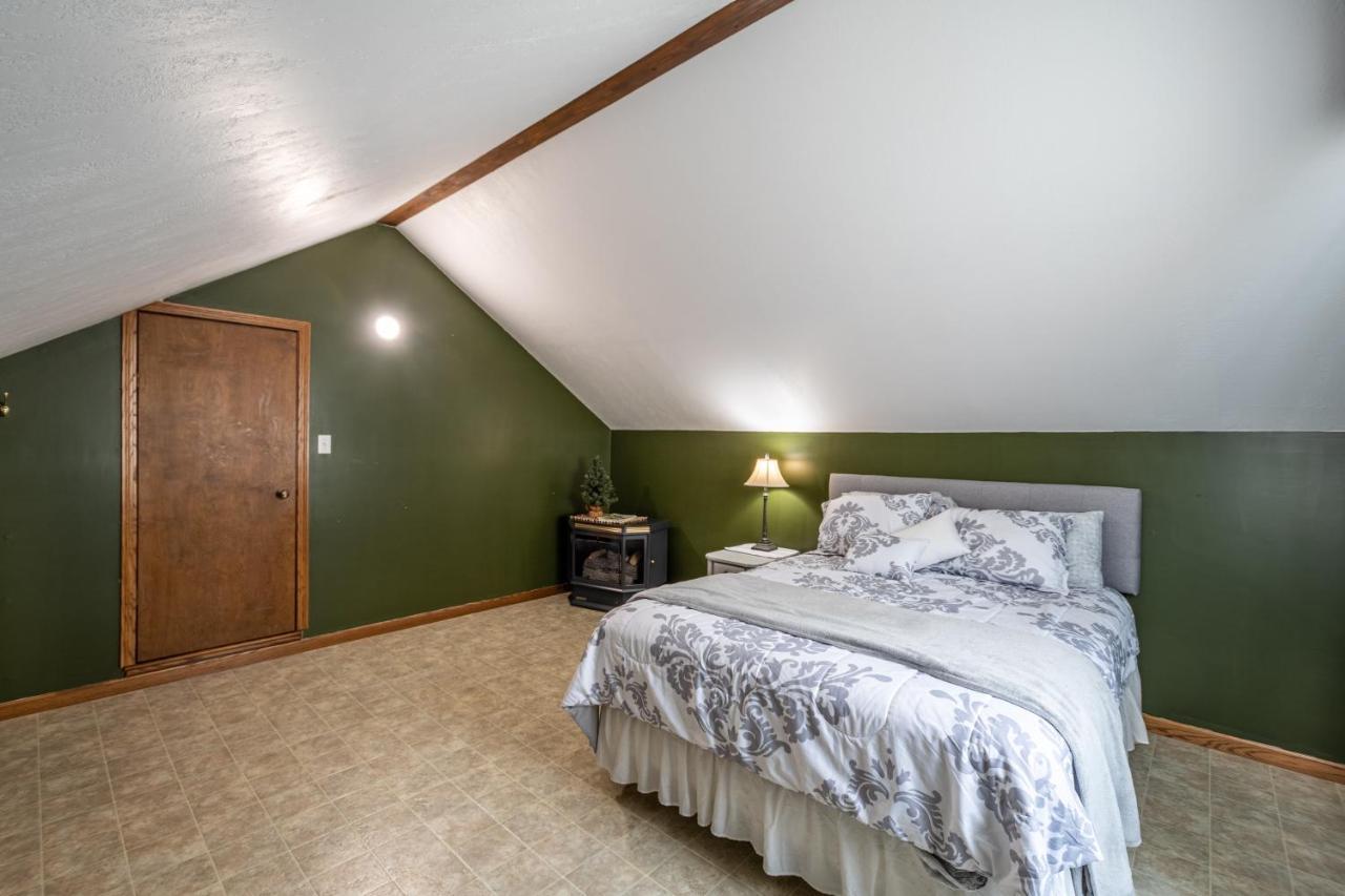 ミラーズバーグ Weaver Ridge Manorヴィラ エクステリア 写真