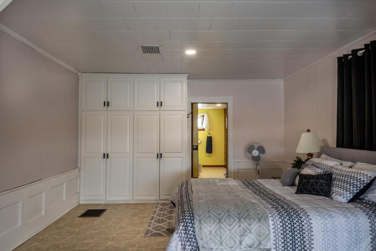 ミラーズバーグ Weaver Ridge Manorヴィラ エクステリア 写真