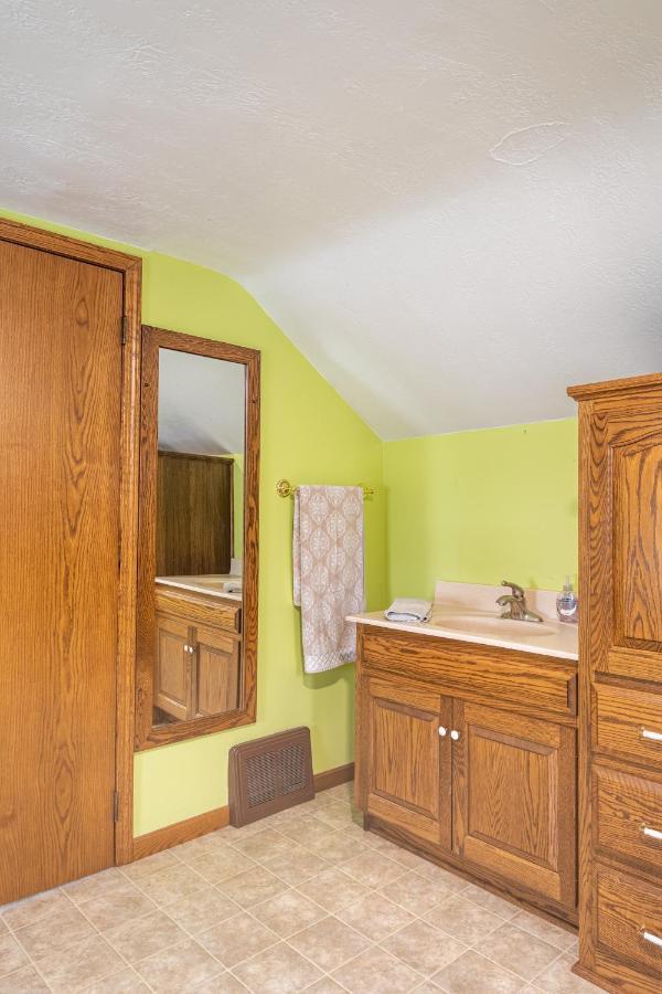 ミラーズバーグ Weaver Ridge Manorヴィラ エクステリア 写真